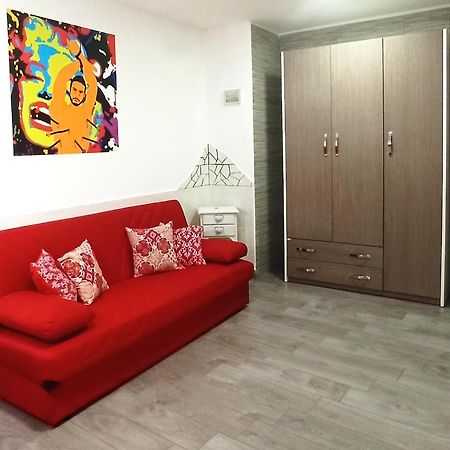 Napoli Pop Chiaia Appartement Buitenkant foto