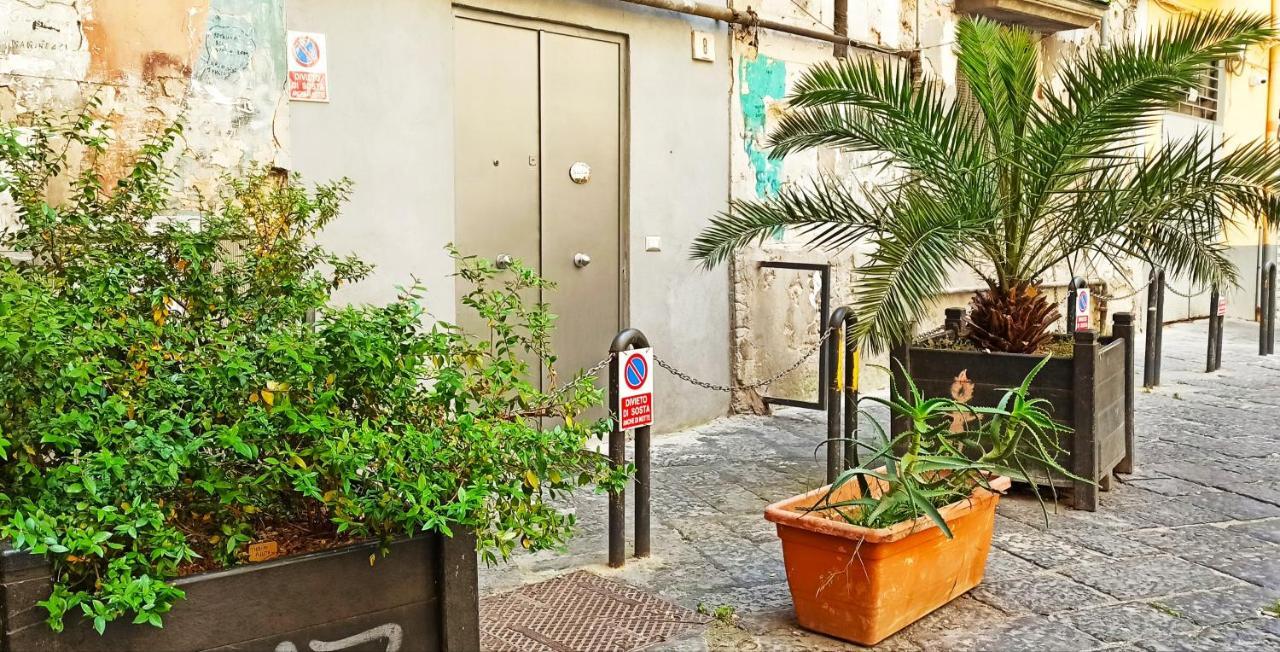 Napoli Pop Chiaia Appartement Buitenkant foto