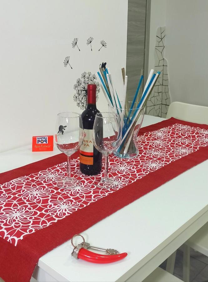 Napoli Pop Chiaia Appartement Buitenkant foto