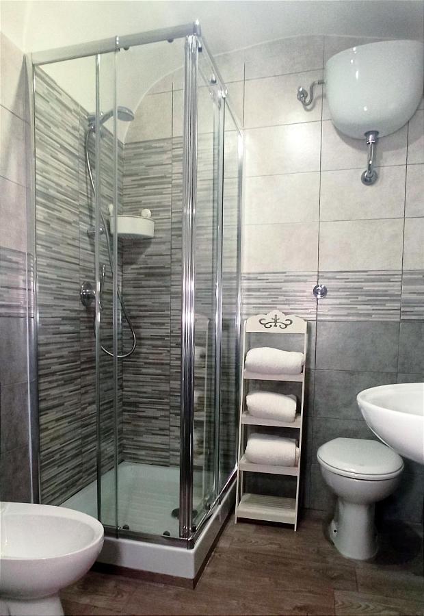 Napoli Pop Chiaia Appartement Buitenkant foto