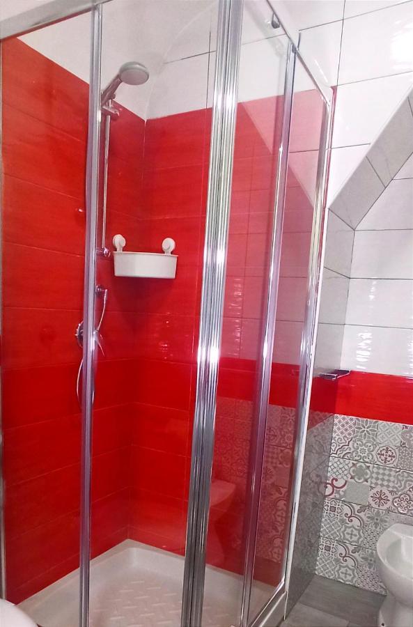 Napoli Pop Chiaia Appartement Buitenkant foto